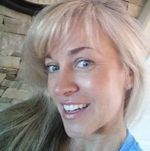 Meet your Posher, Mitzi